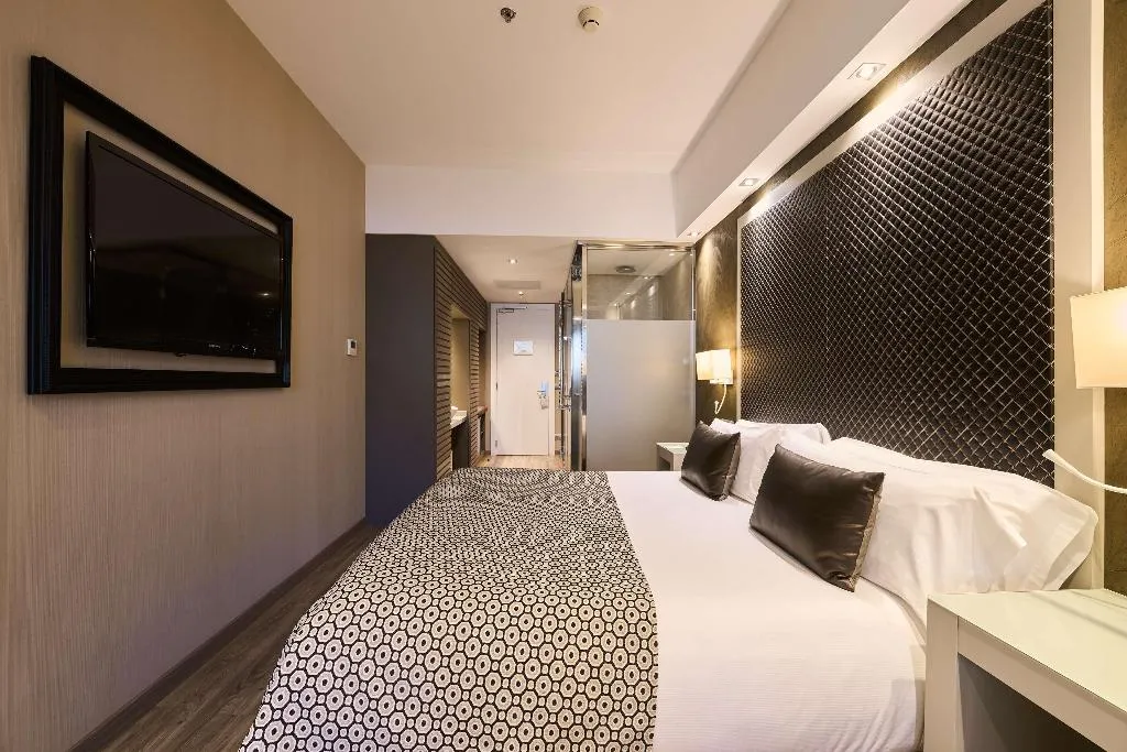 Room, Catalonia Square, Barcelona
