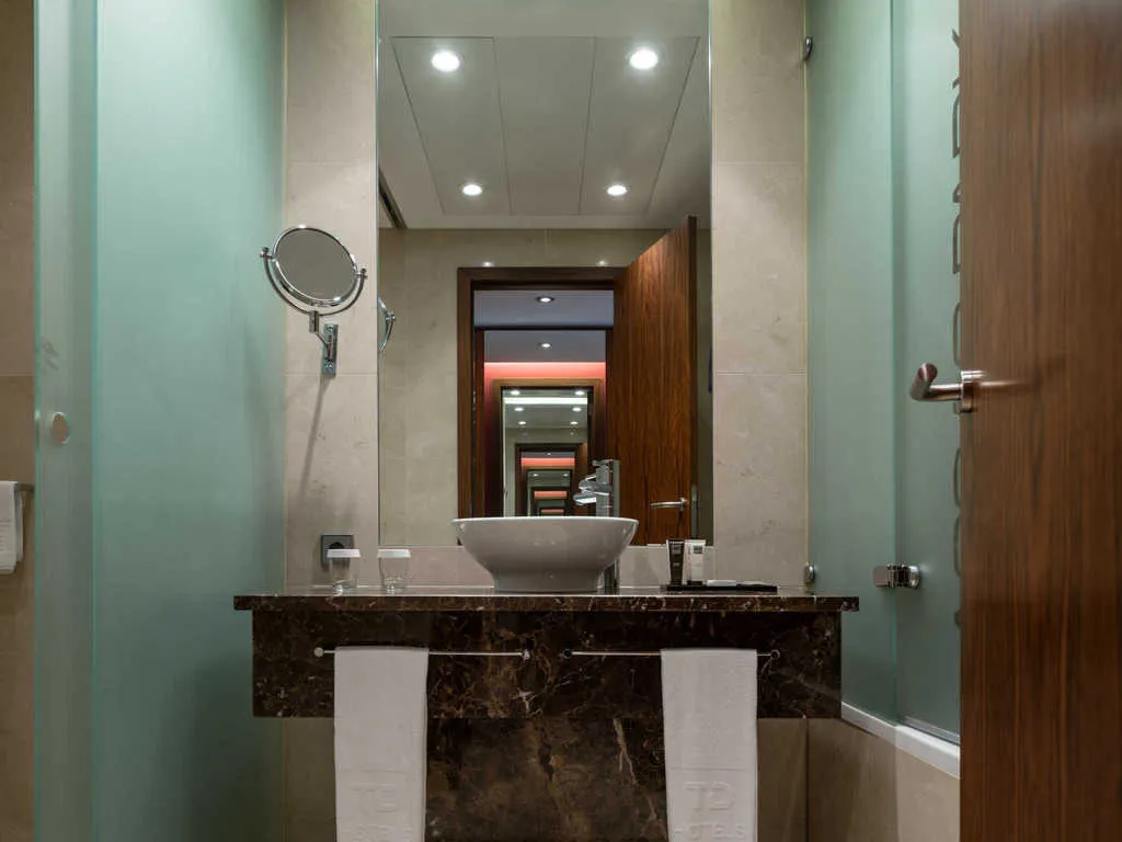 DOUBLE STANDARD Room, Lagoas Park, Lisbon