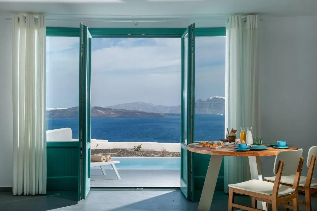 Room, Avatar Suites, Santorini