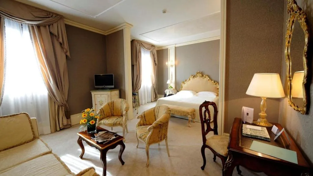SUITE CLASSIC Room, Ca' Sagredo Hotel, Venice
