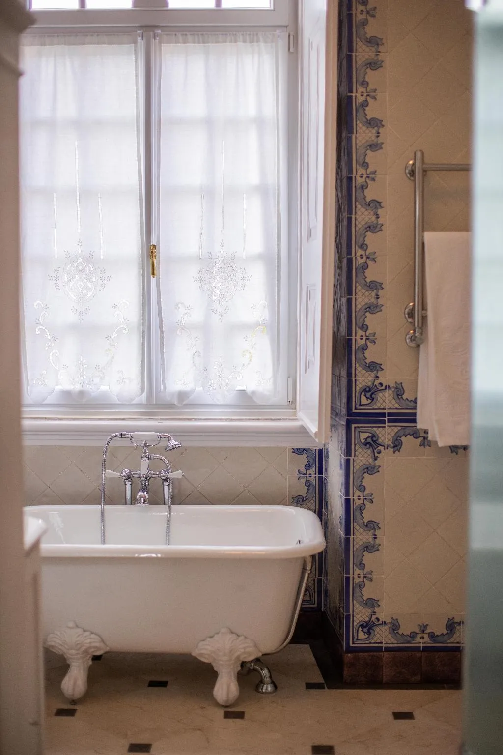 JUNIOR SUITE OCEAN VIEW Room, Estoril Vintage Hotel, Lisbon