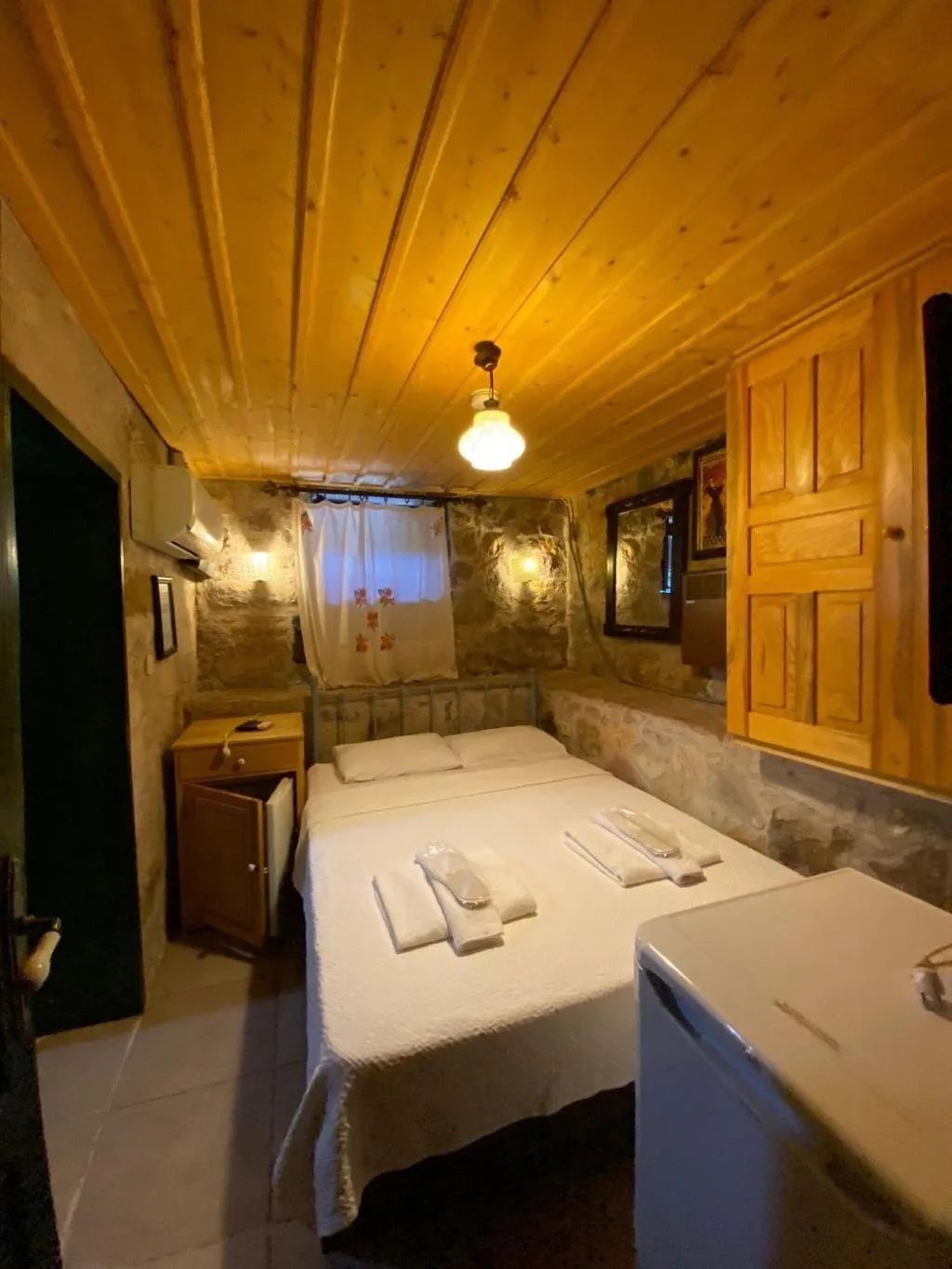 Room, Cunda Zehra Teyzenin Evi, Izmir