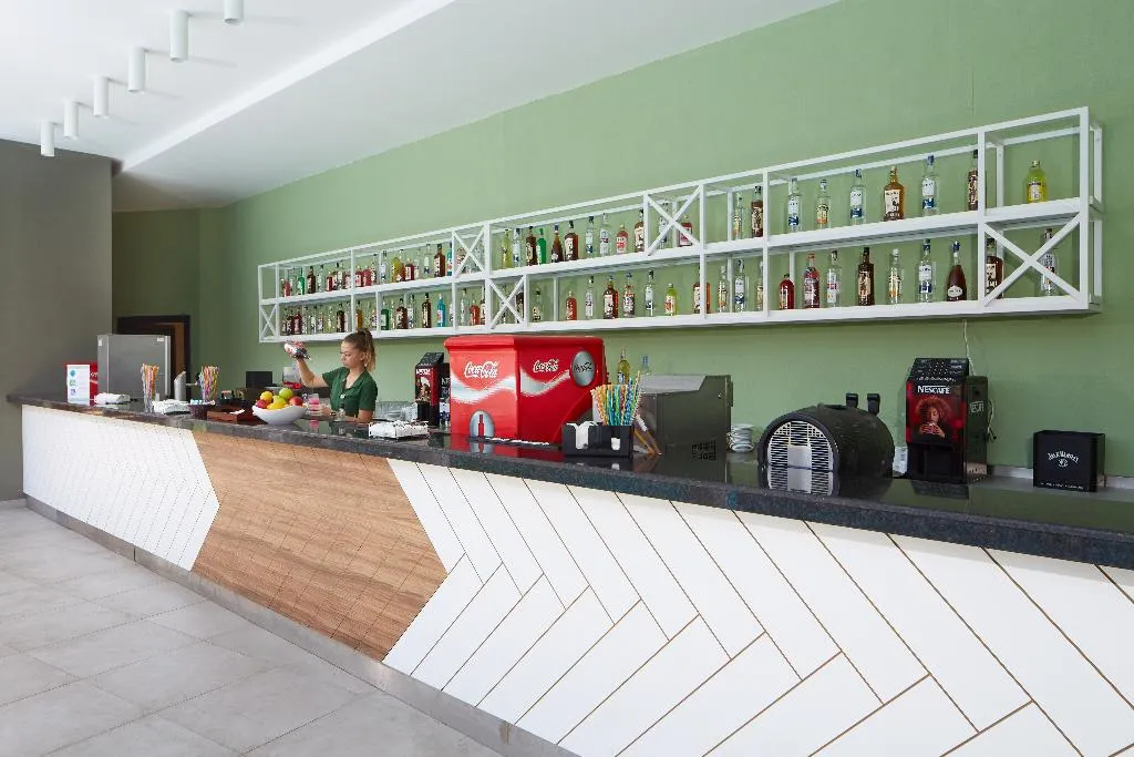Bar, Marvel, Bourgas