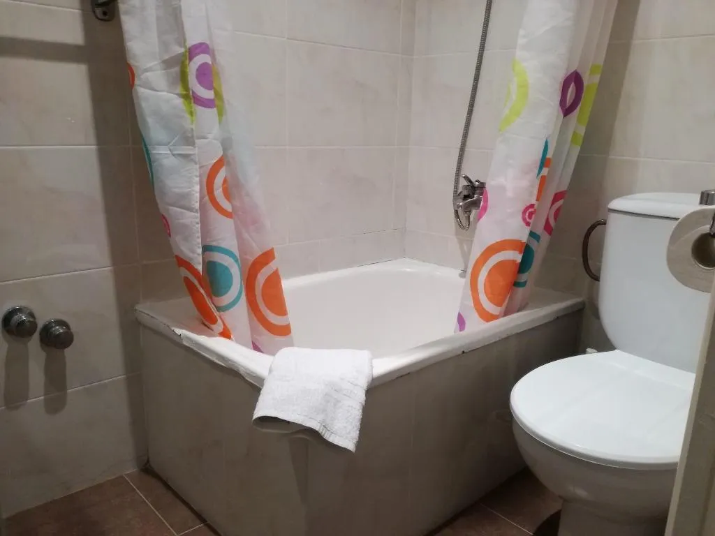 Room, Hostal Lesseps, Barcelona
