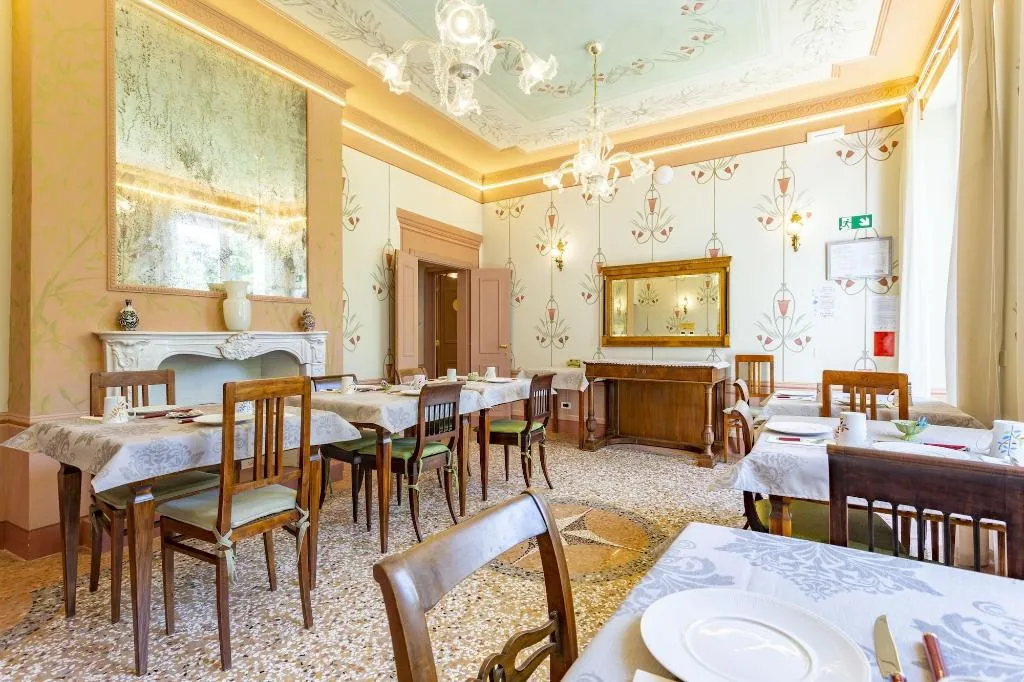 Restaurant, Villa Tortorelli, Florence
