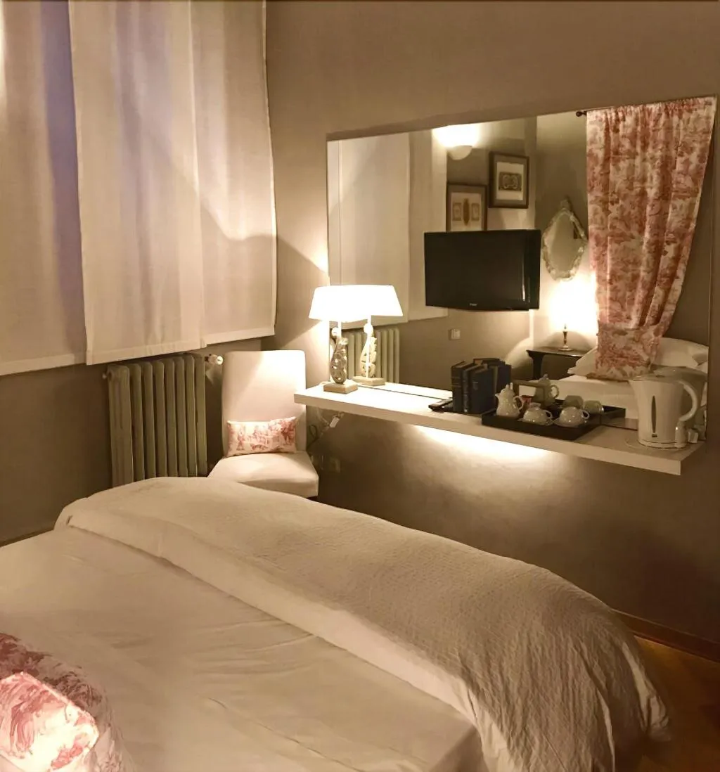Room, Capri Moon Guest House, Florence