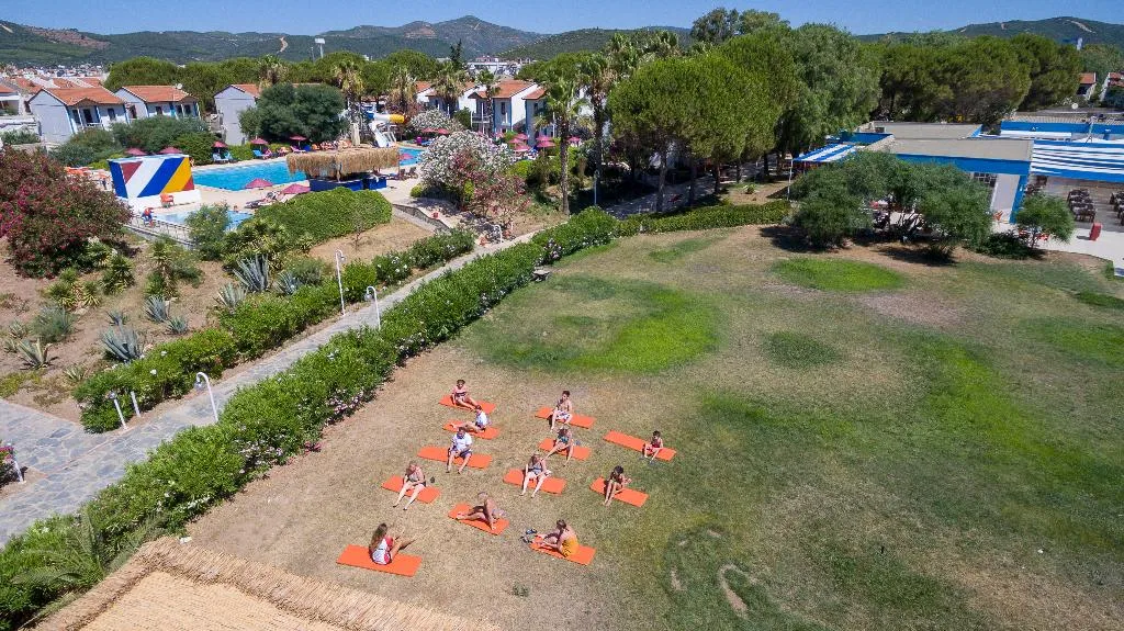 Sports and Entertainment, Santa Family Club Hotel, Izmir
