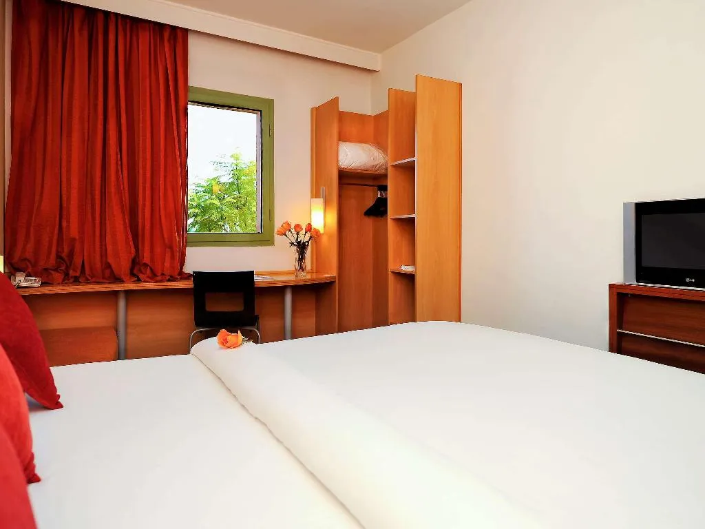 DOUBLE WITH DOUBLE BED Room, Ibis Marrakech Palmeraie, Marrakech