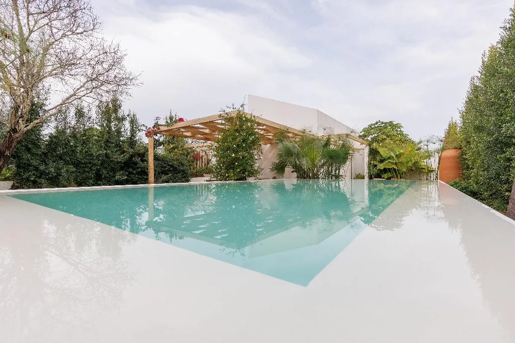 APARTMENT WITH PRIVATE POOL Room, Laranjal Farm House, Algarve