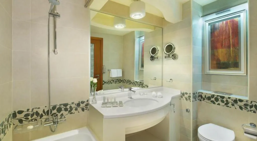 TWIN PREMIUM Room, City Seasons Towers Dubai, Dubai