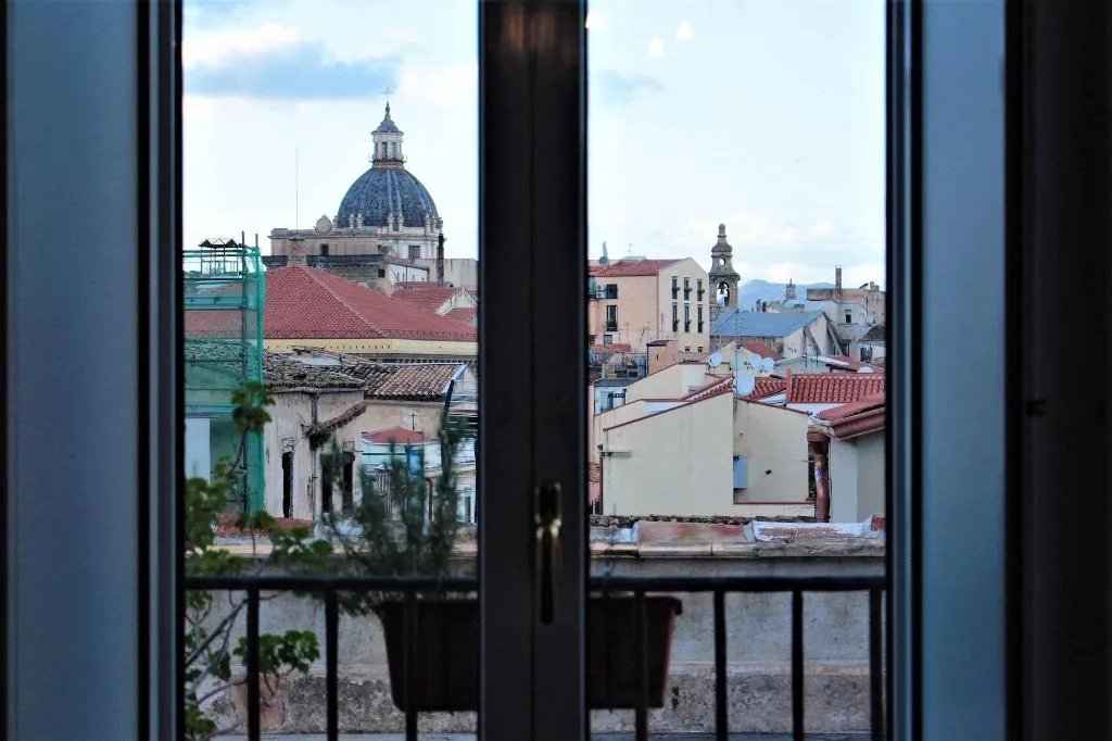 Room, La Via Delle Biciclette, Palermo