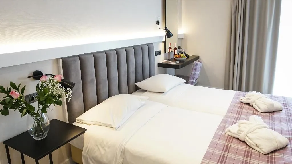SINGLE STANDARD Room, Athens Cypria, Athens