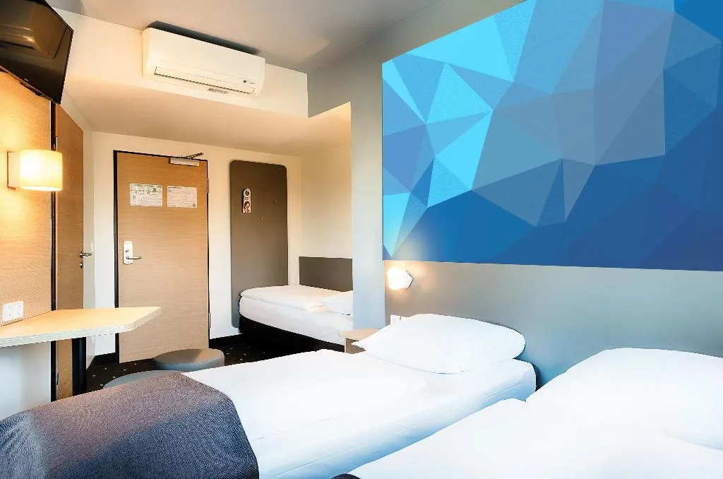 Room, B&B HOTEL Berlin City West, Berlin