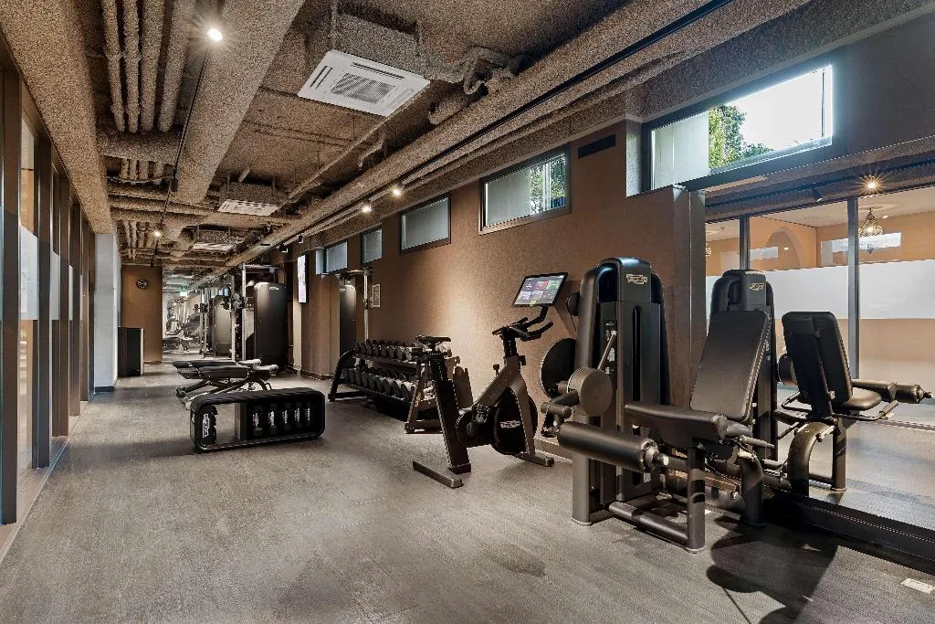 Sports and Entertainment, Corendon Amsterdam New-West a Tribute Portfolio Ho, Amsterdam