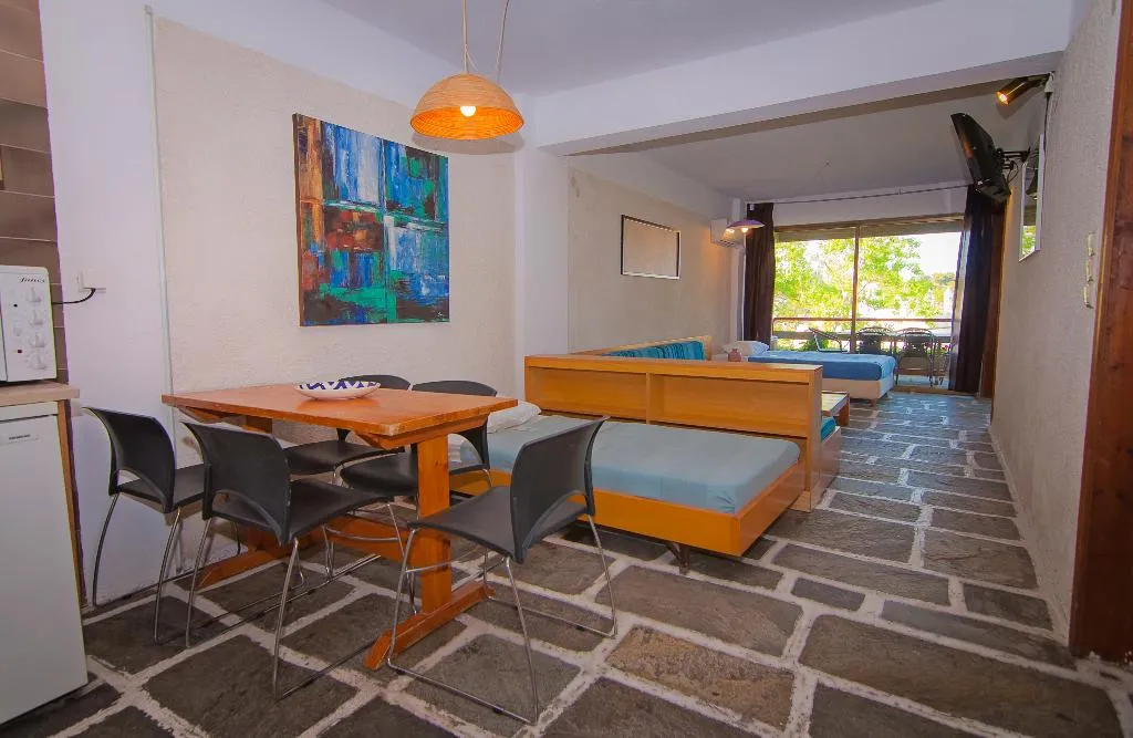FAMILY ROOM STANDARD Room, Apollonia Hotel Apartments, Athens