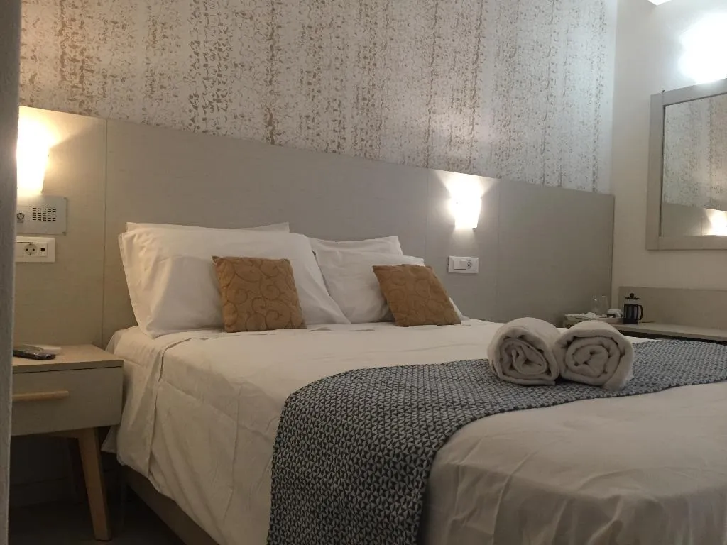 Room, Voula, Crete