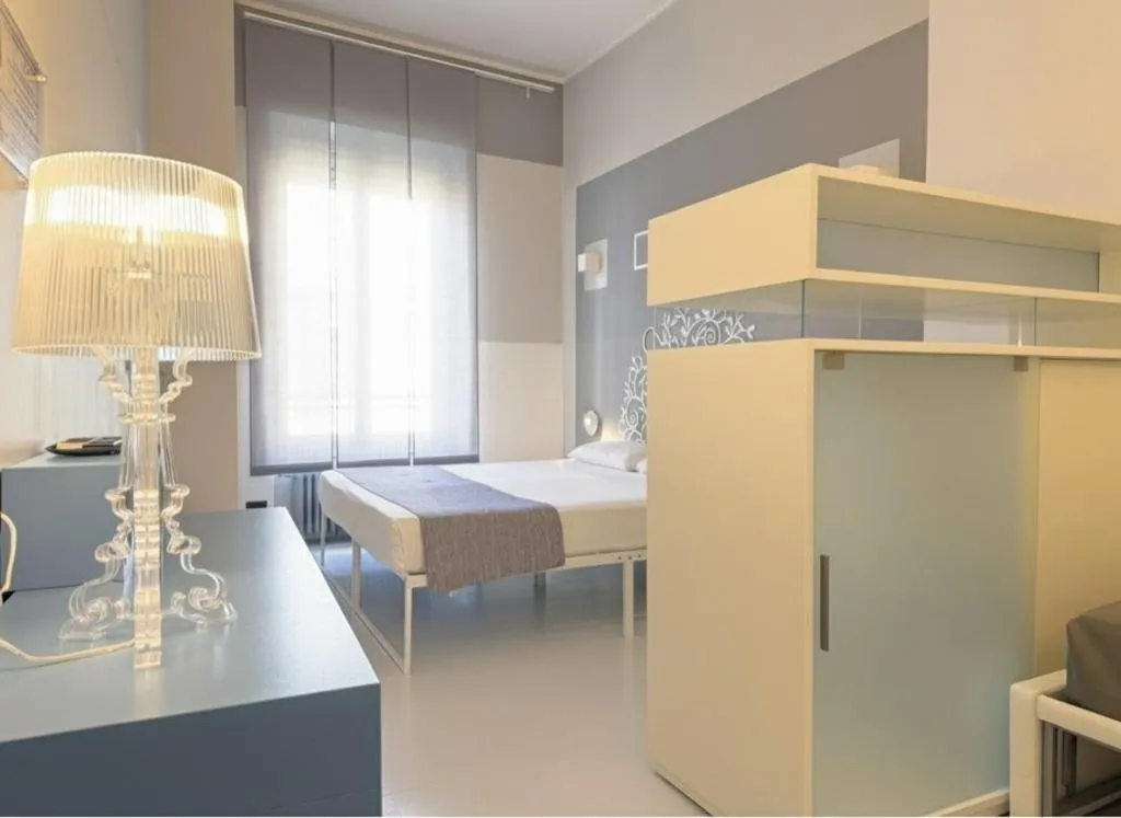 QUADRUPLE STANDARD Room, Hotel Europa, Milan