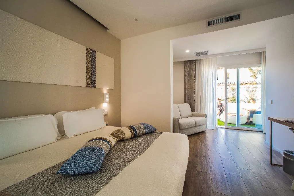 Double or Twin CLASSIC Room, Noha Lifestyle Hotel - Adults Only, Cagliari