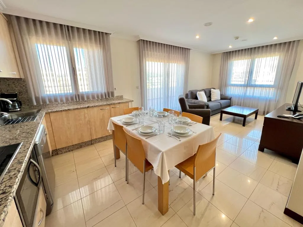 APARTMENT TWO BEDROOMS WITH TERRACE Room, Mediterraneo Real, Costa Del Sol