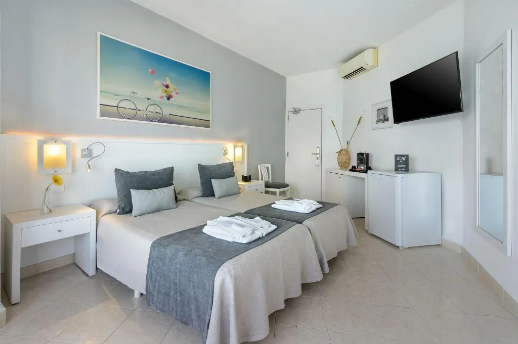 Room, Hotel Cenit & Apts. Sol y Viento, Ibiza
