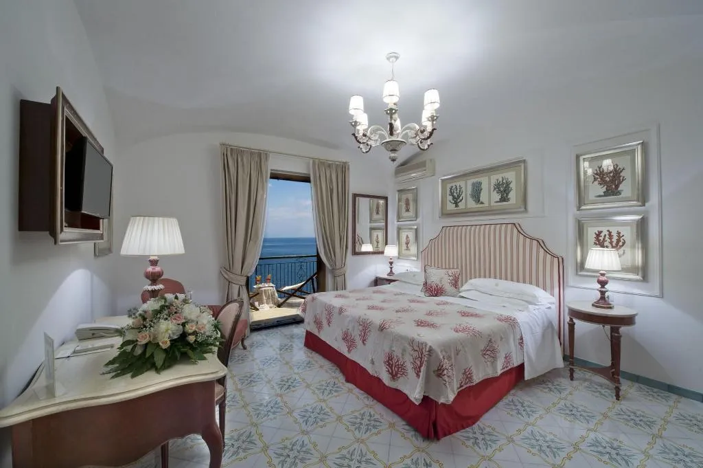 Room, Villa Corallium, Naples