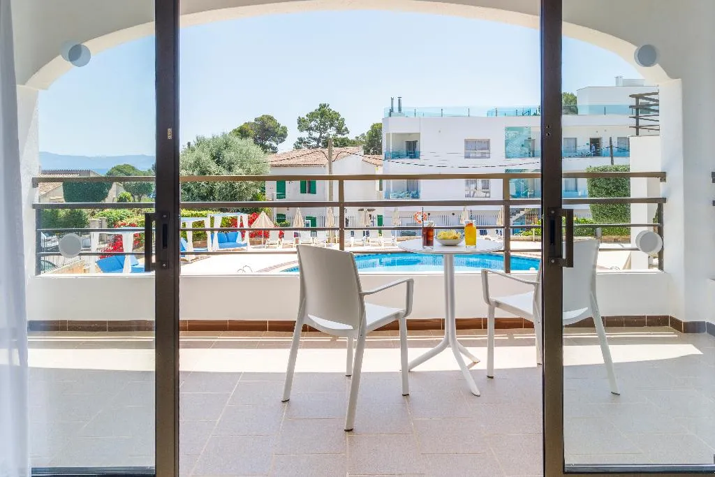 SUITE POOL VIEW Room, Mar Hotels Alcanada, Majorca