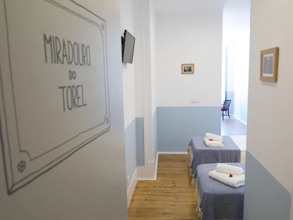 Room, Lisbon Check-In Guesthouse, Lisbon