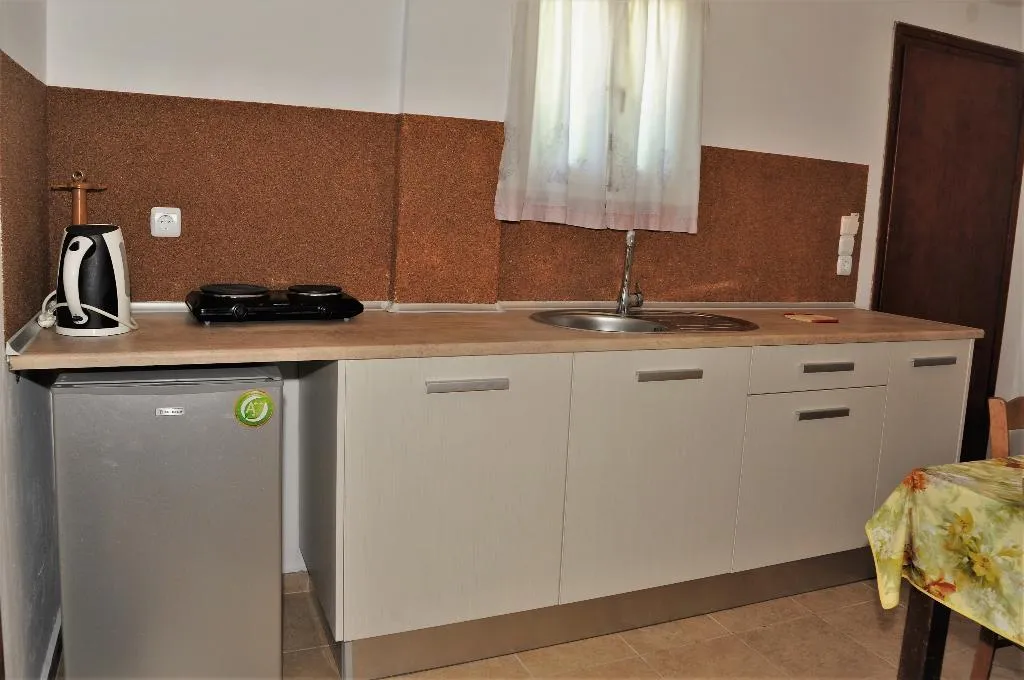 APARTMENT TWO BEDROOMS Room, Captain's Studios & Apartments, Corfu