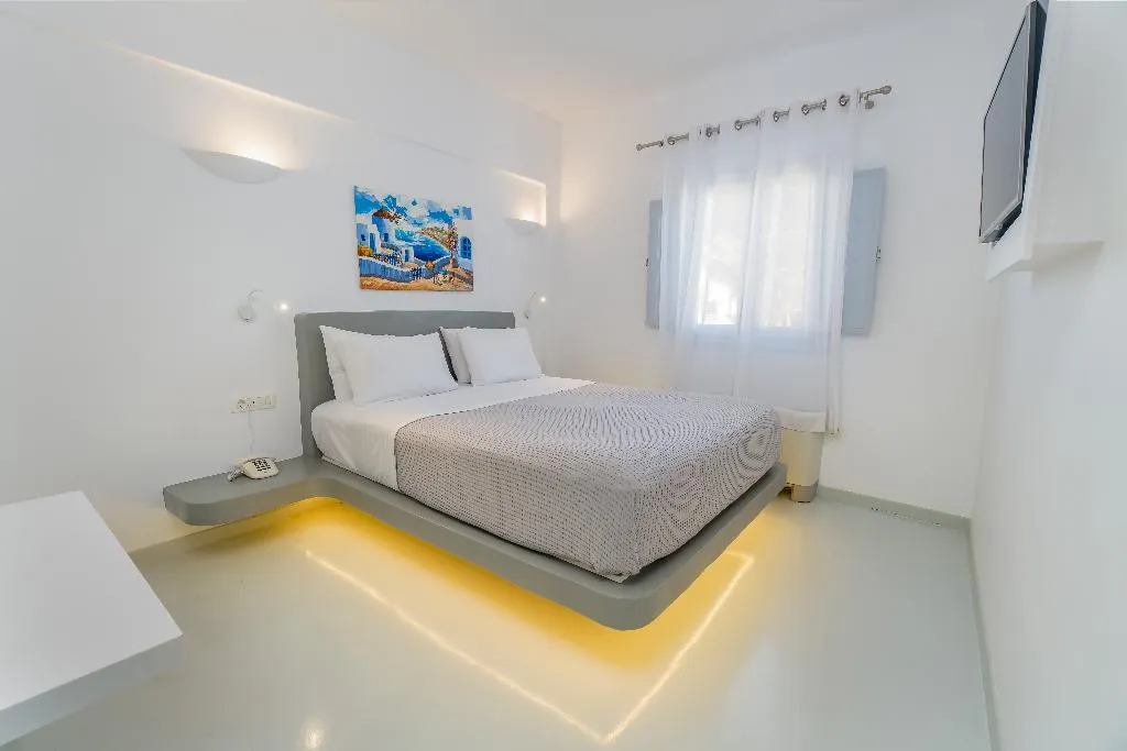 Double or Twin DELUXE Room, Central Fira Hotel, Santorini