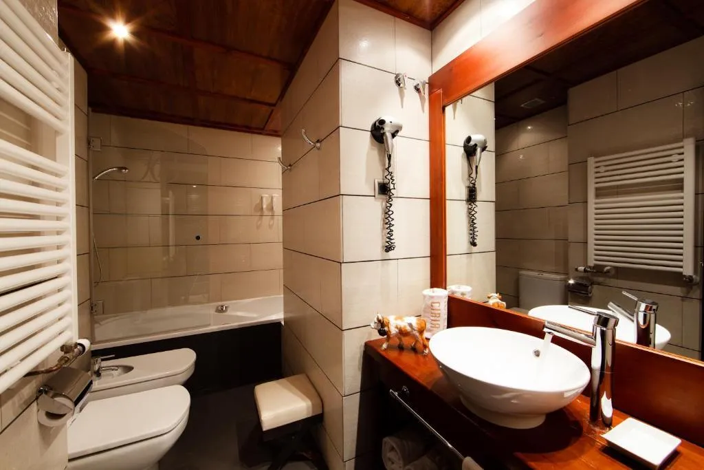JUNIOR SUITE STANDARD Room, Ciria, Barcelona