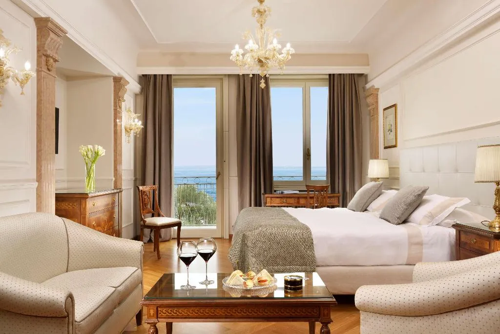 Room, Villa Cortine Palace Hotel, Milan