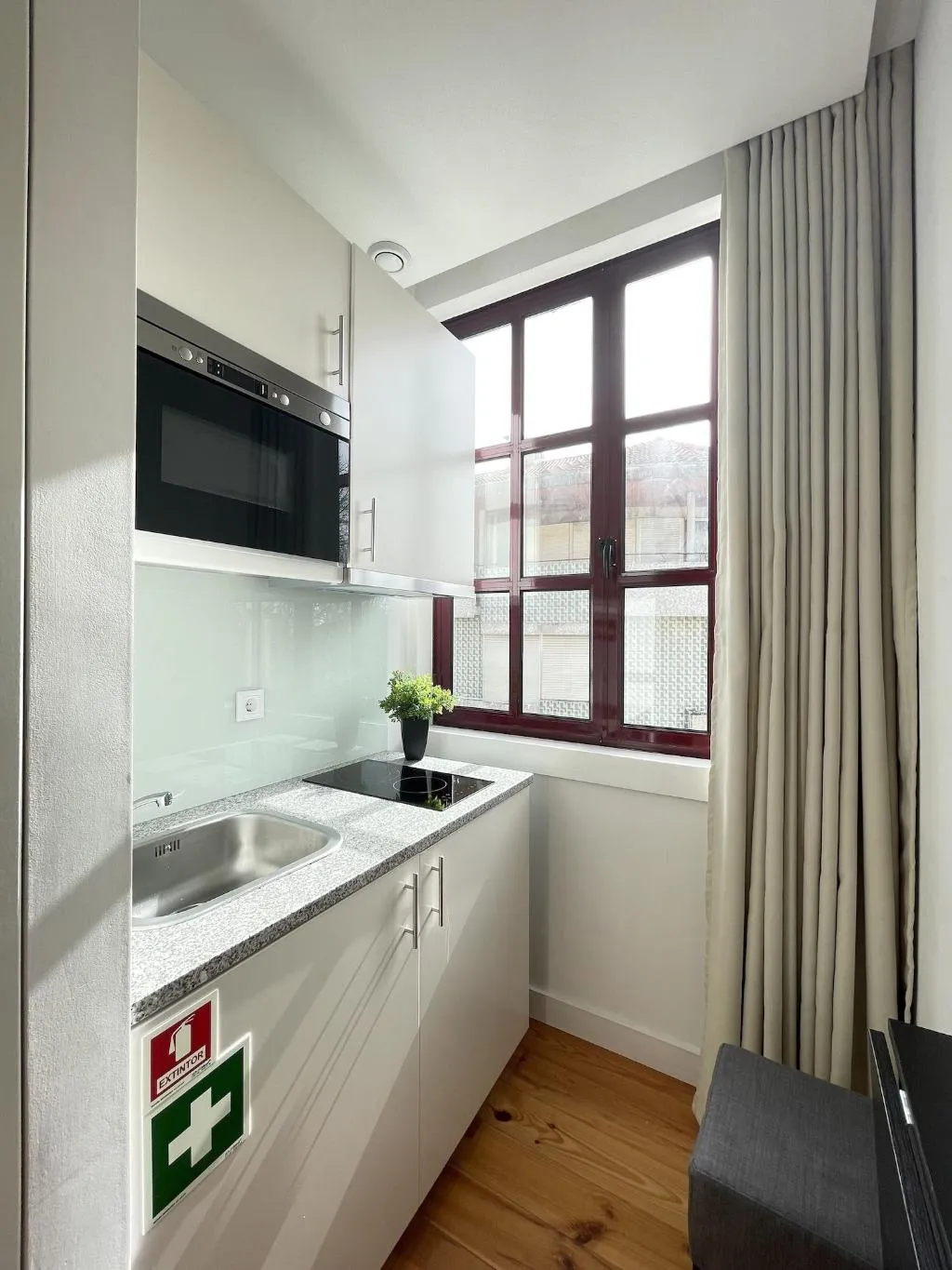 Room, Mystay Porto Centro, Porto