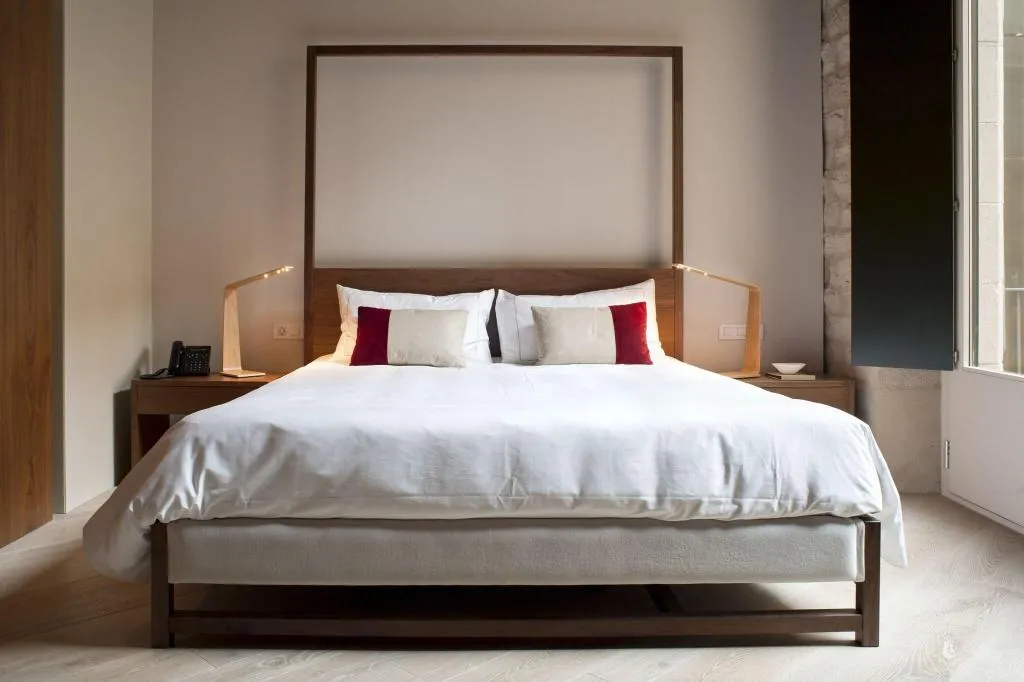 DOUBLE SUPERIOR QUEEN BED Room, Mercer Hotel Barcelona, Barcelona