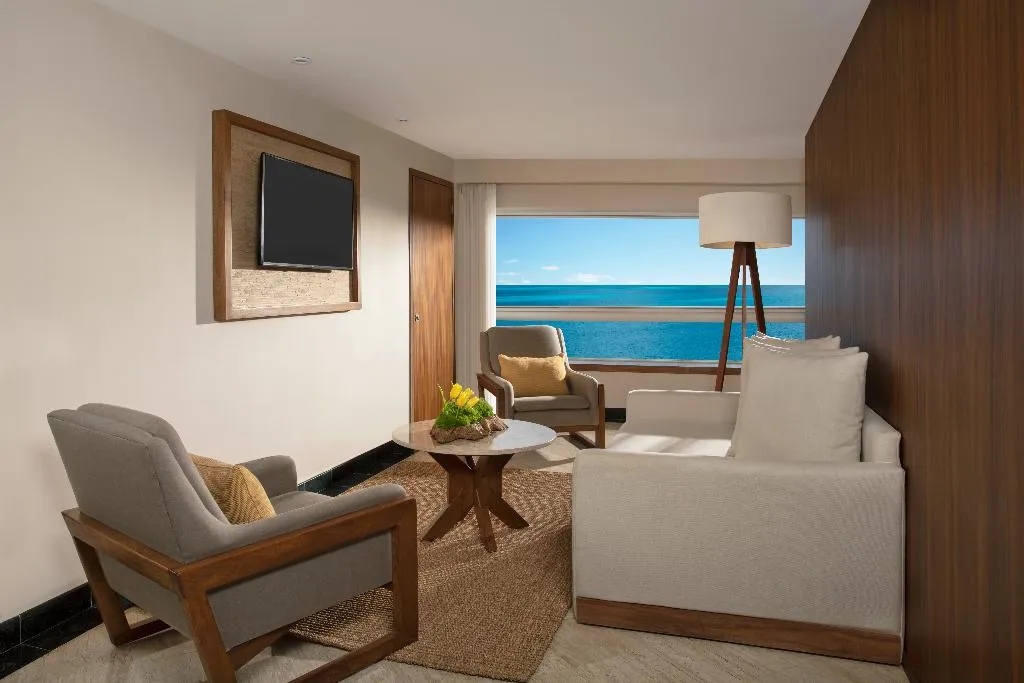 JUNIOR SUITE CLUB KING BED Room, Dreams Sands Cancun, Cancun Area