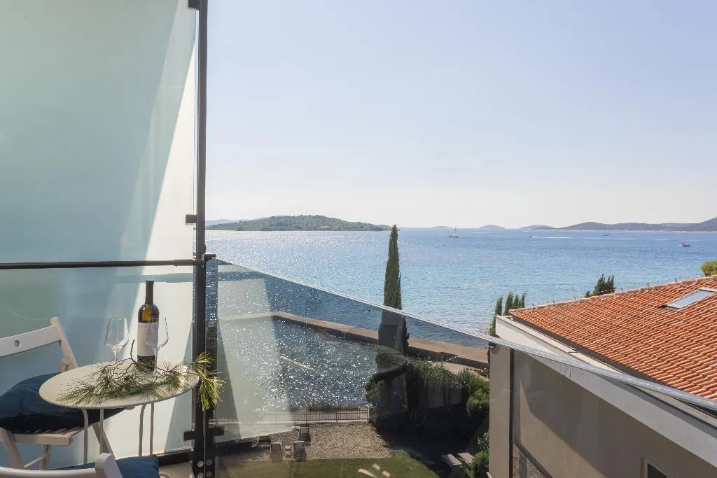 TWIN ONE BEDROOM ONE BATHROOM Room, Villa Arausa, Split