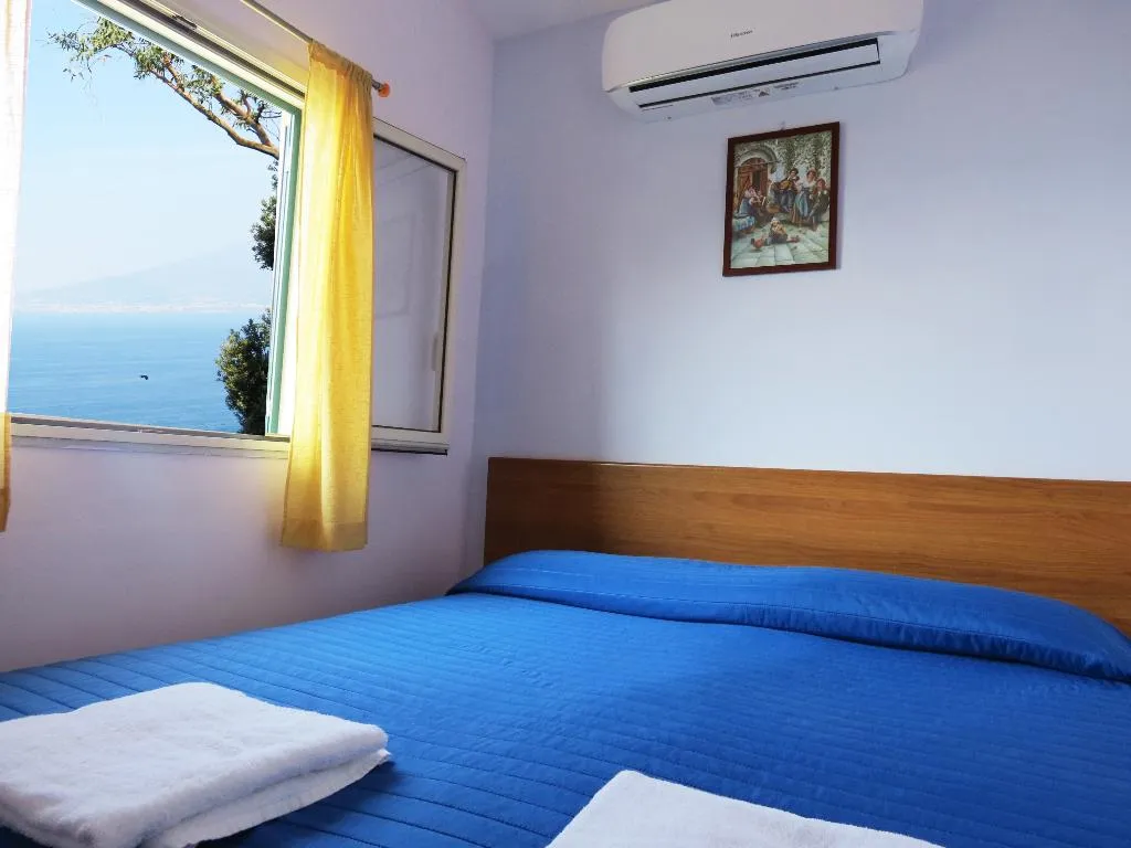 CHALET SEA VIEW CAPACITY 4 Room, Baia Serena, Naples