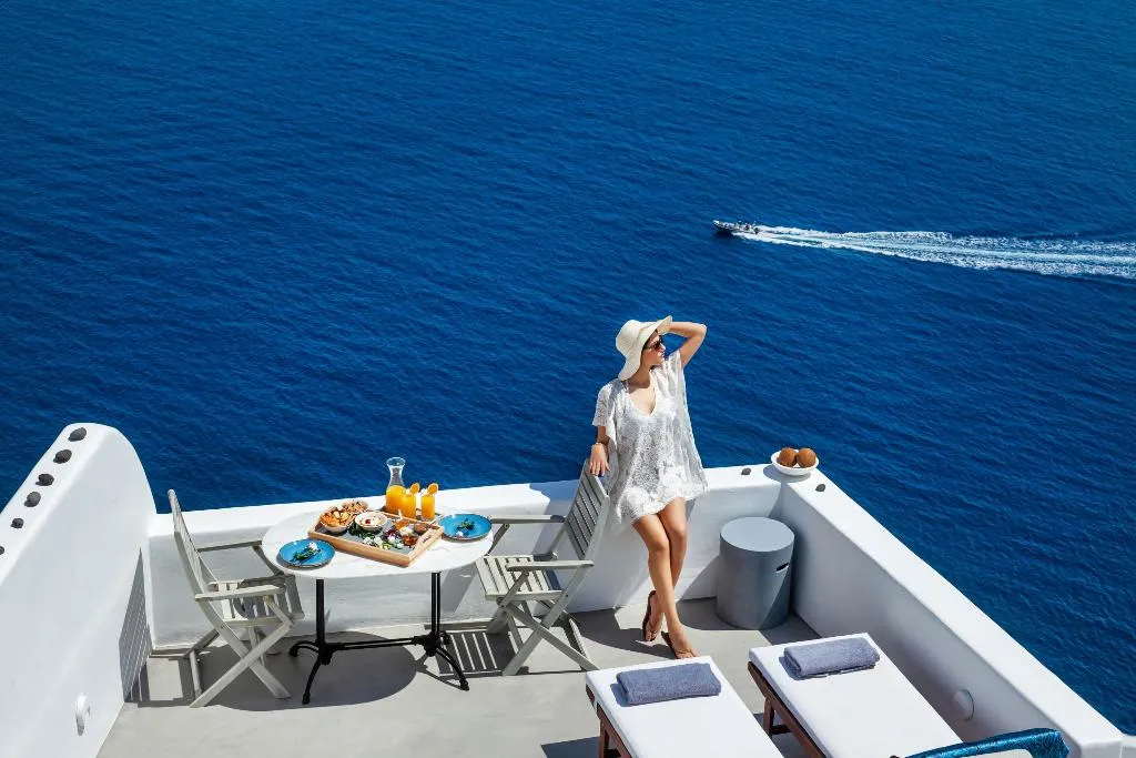 SUITE DELUXE Room, Diamond Luxury Suites, Santorini