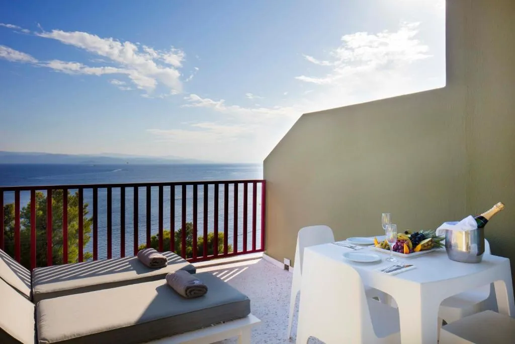 Double or Twin EXECUTIVE Room, Skiathos Palace, Skiathos