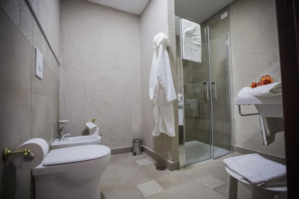 Room, Hotel Del Sole, Naples