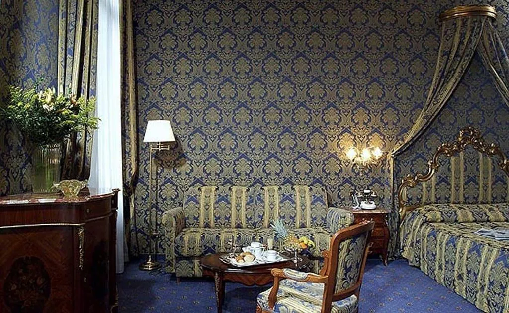 Room, Hotel Al Ponte Antico, Venice
