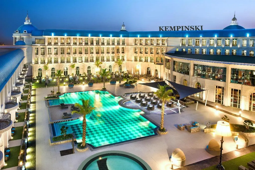 Pool, Kempinski Palace Cairo, Cairo