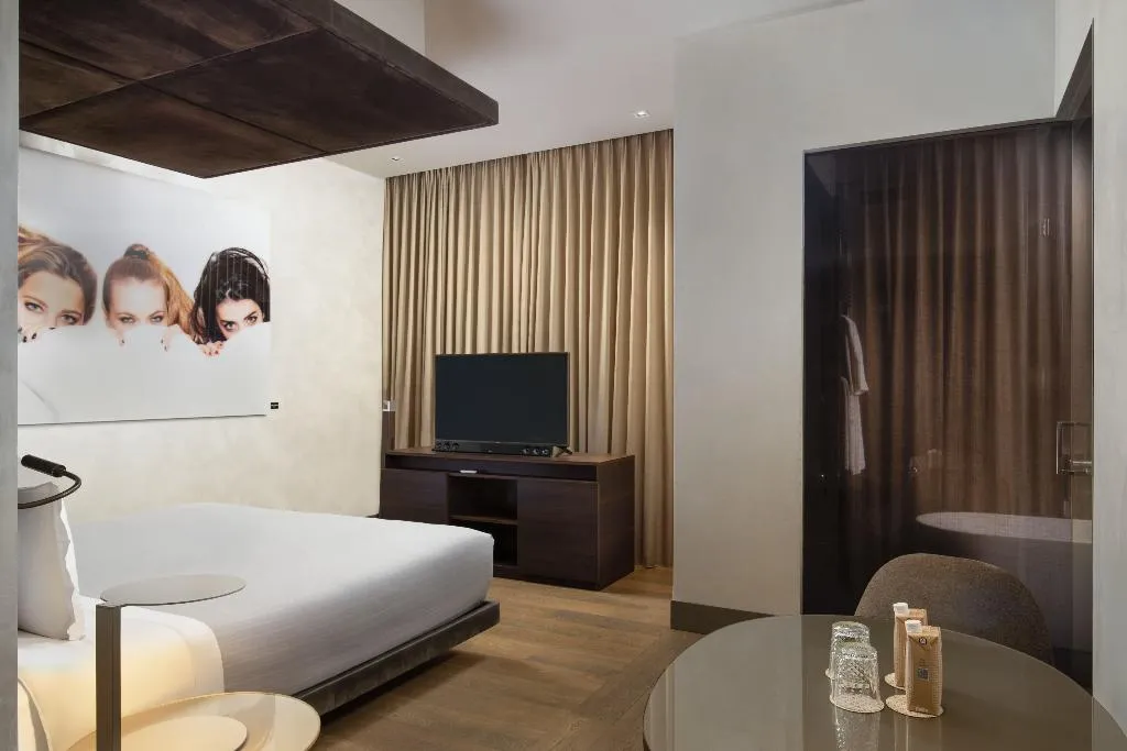 SUITE WITH TERRACE Room, Me Milan Il Duca, Milan