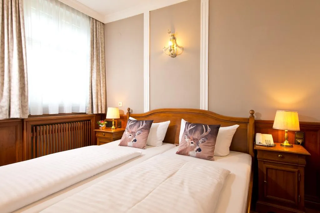 DOUBLE STANDARD Room, ACHAT Hotel Salzburg Zum Hirschen, Salzburg