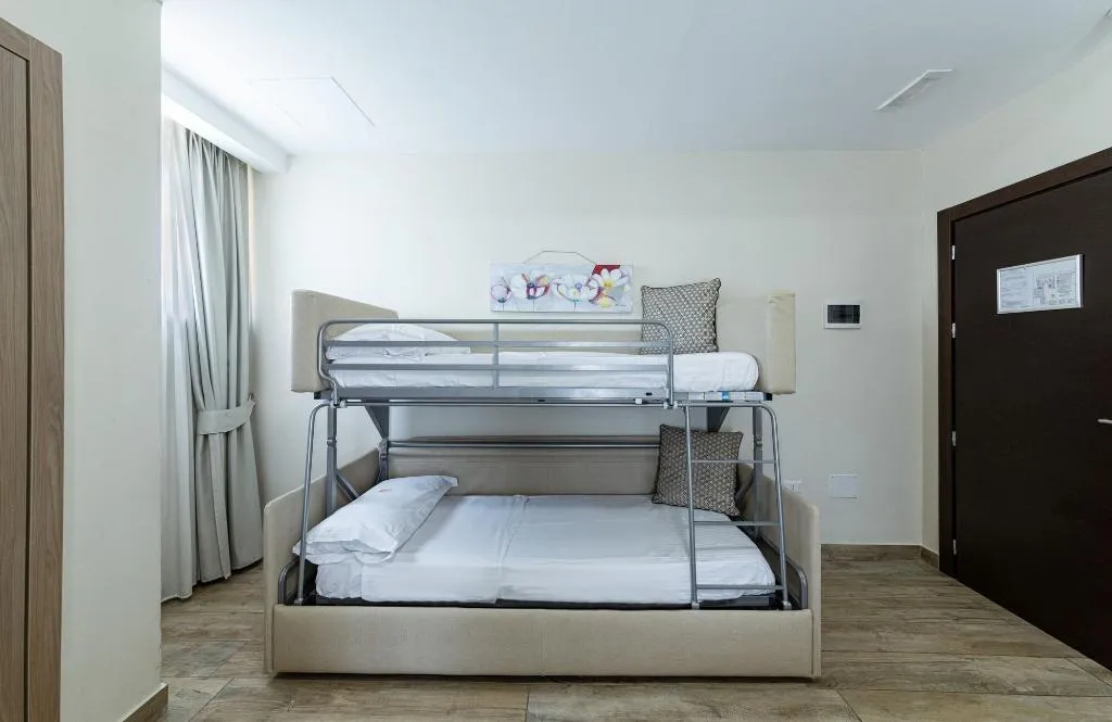 Room, Hotel Del Sole, Naples