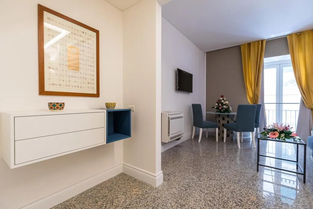 APARTMENT STANDARD Room, Apartamentos Lungomare, Naples