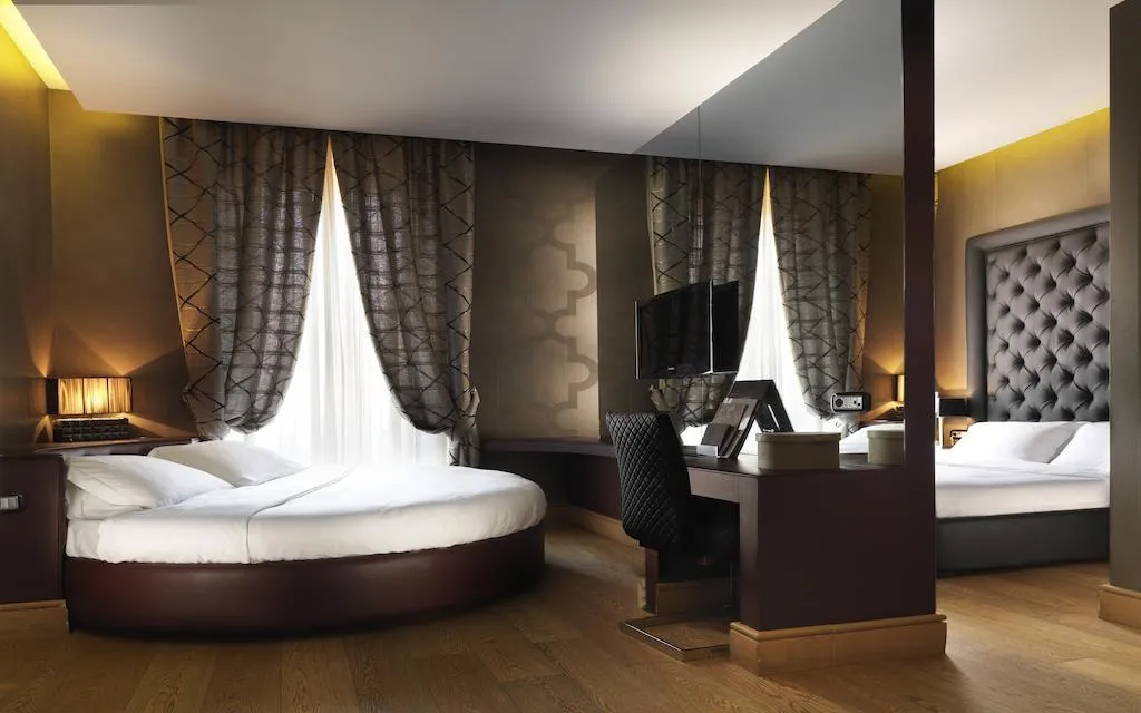 QUADRUPLE EXECUTIVE Room, LE REVE DE NAIM Roma, Rome