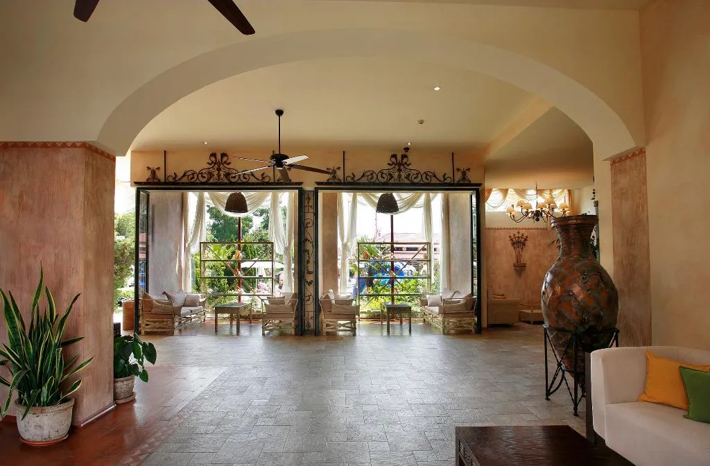 Lobby, Alba, Bourgas