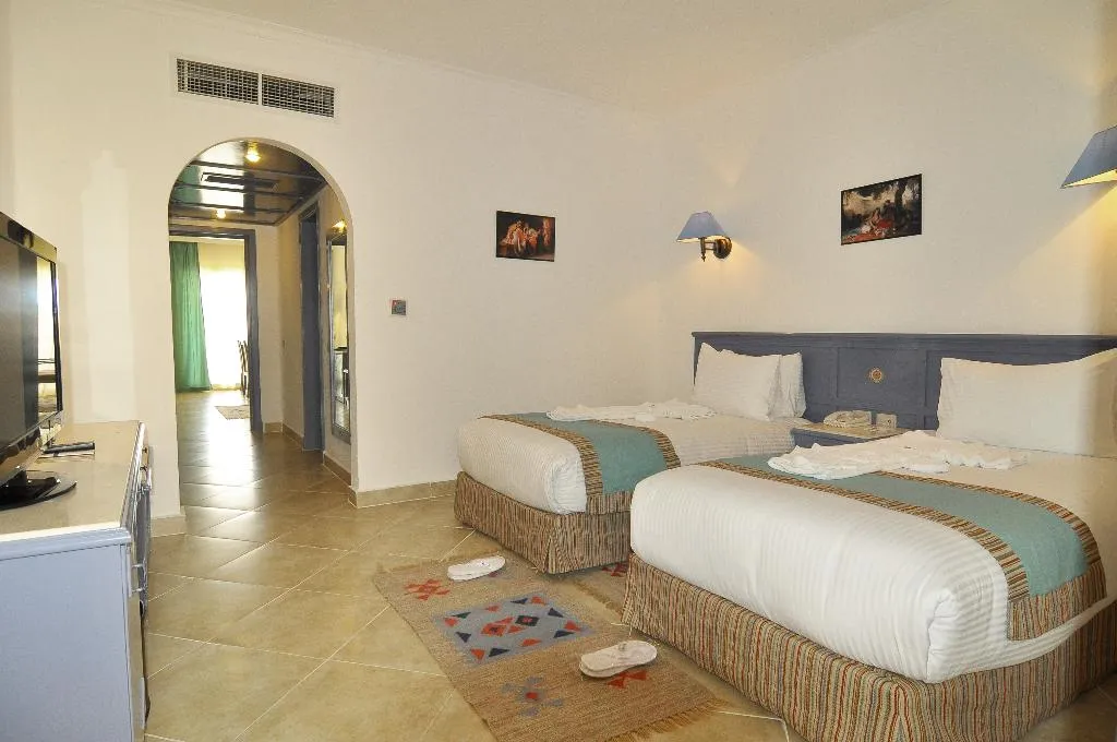 FAMILY ROOM GARDEN VIEW Room, Sunrise Royal Makadi Resort, Red Sea Riviera