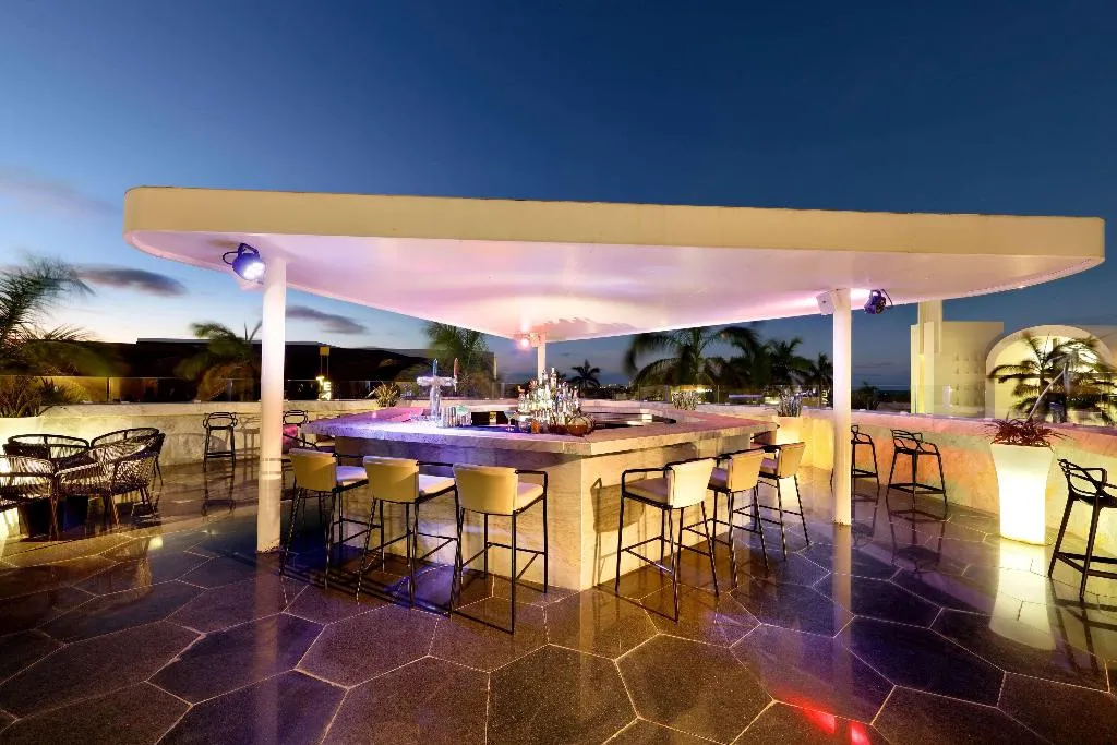 Bar, Grand Palladium Select Costa Mujeres - All Inclusi, Cancun Area