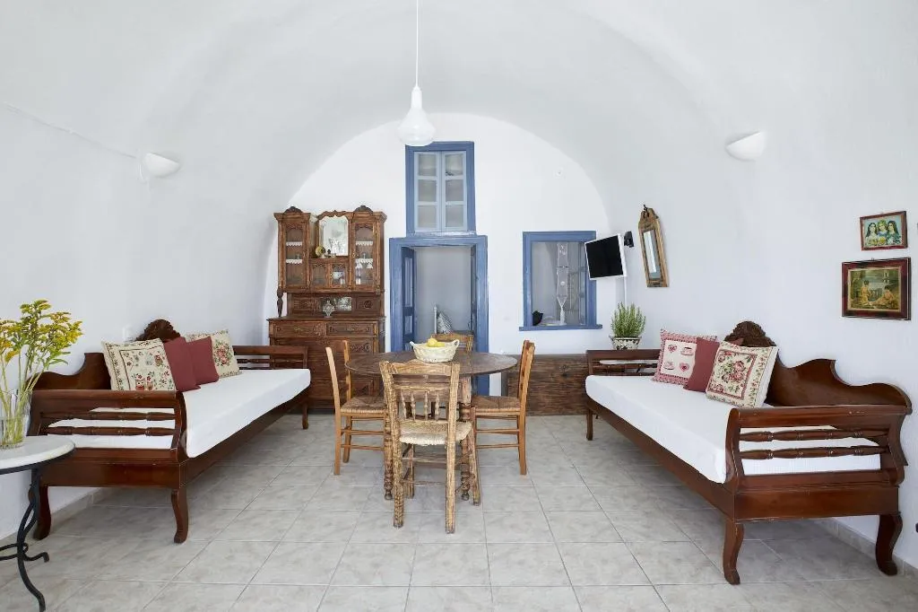 Room, Allure Breeze Suites, Santorini